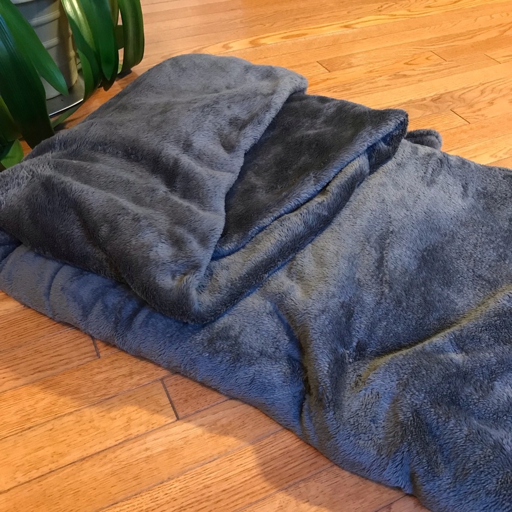 Queen size grey plush velvety like throw blanket